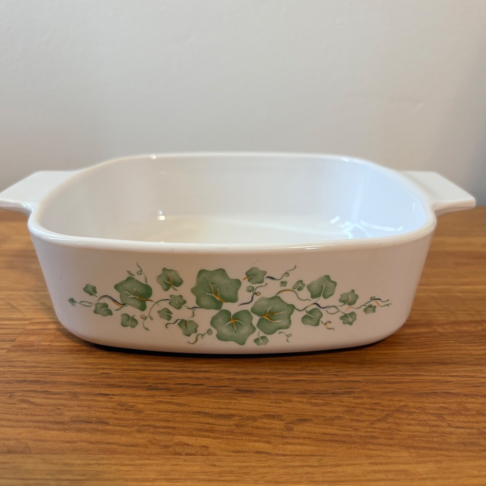 Corning Ware Casserole Dish A-1-B English Ivy Pattern 1 Liter NO LID White Green